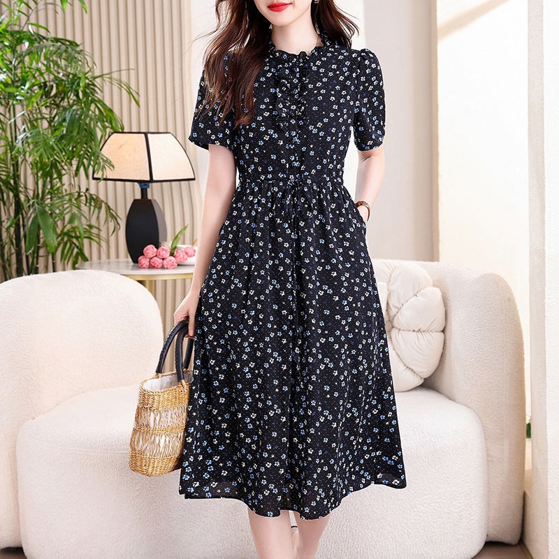 Vintage marineblauwe bloemenpr - French Vintage Floral Midi Dress recensie en prijs